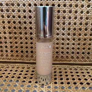 100% Pure Fruit Pigmented Tinted Moisturizer Shade 2 Creme